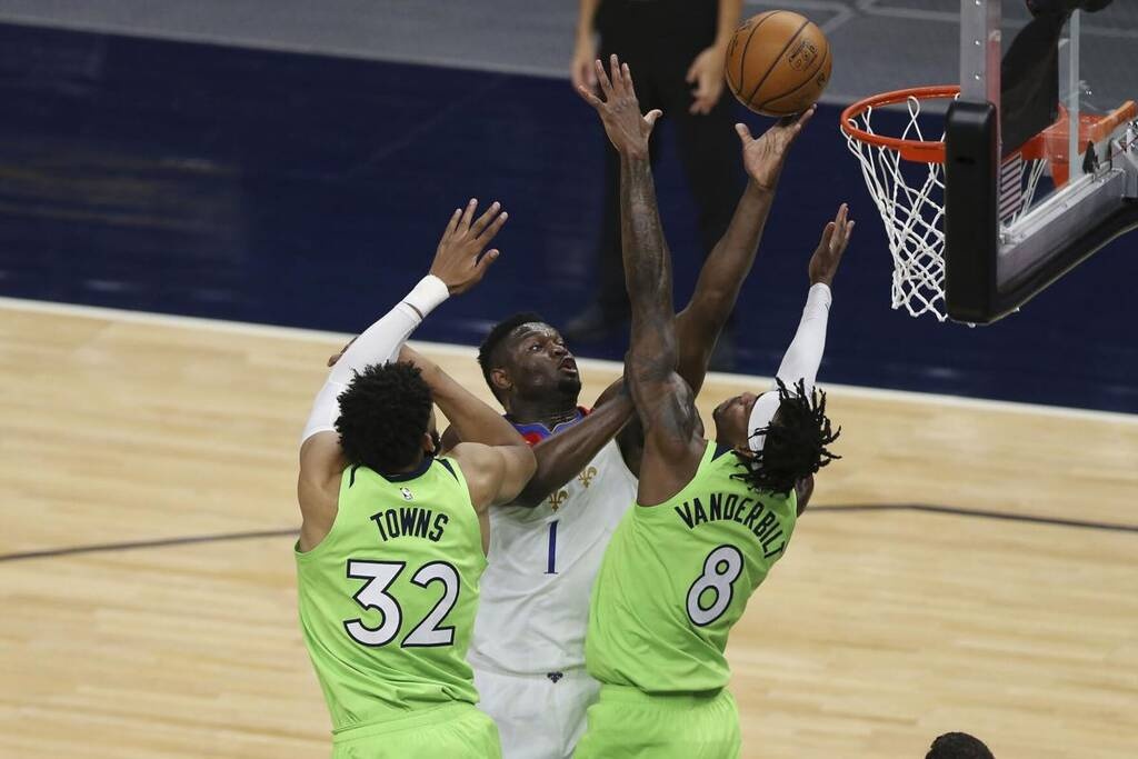 NBA: Τρομακτικός Ζάιον (photos+video)