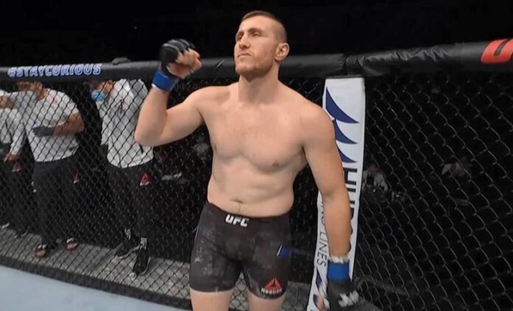 UFC: Έγραψε ιστορία ο Μιχαηλίδης - Πρώτη νίκη για Έλληνα (video+photos)