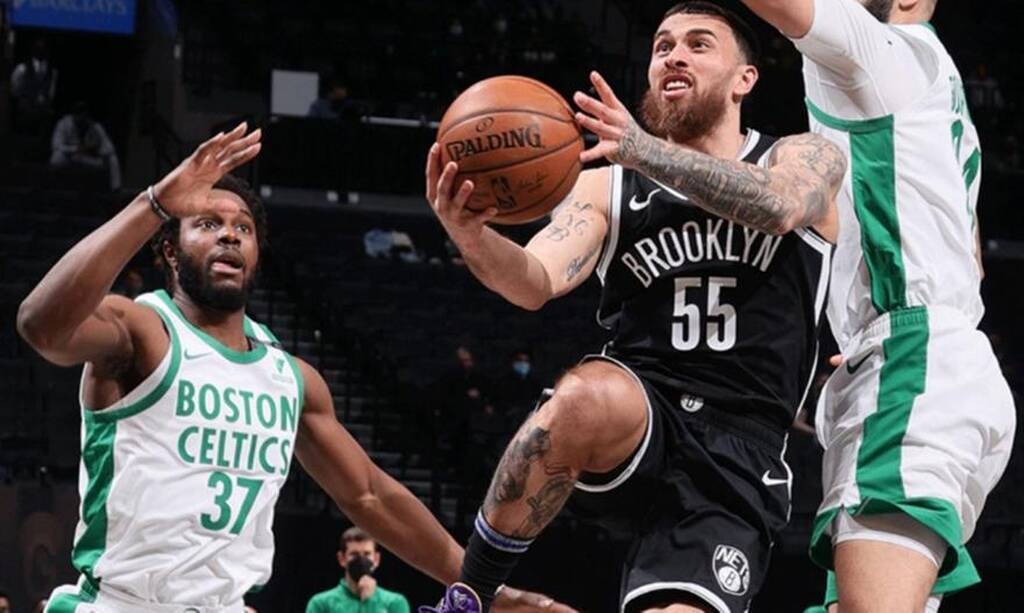 NBA: Έτοιμος για νέο συμβόλαιο ο Τζέιμς