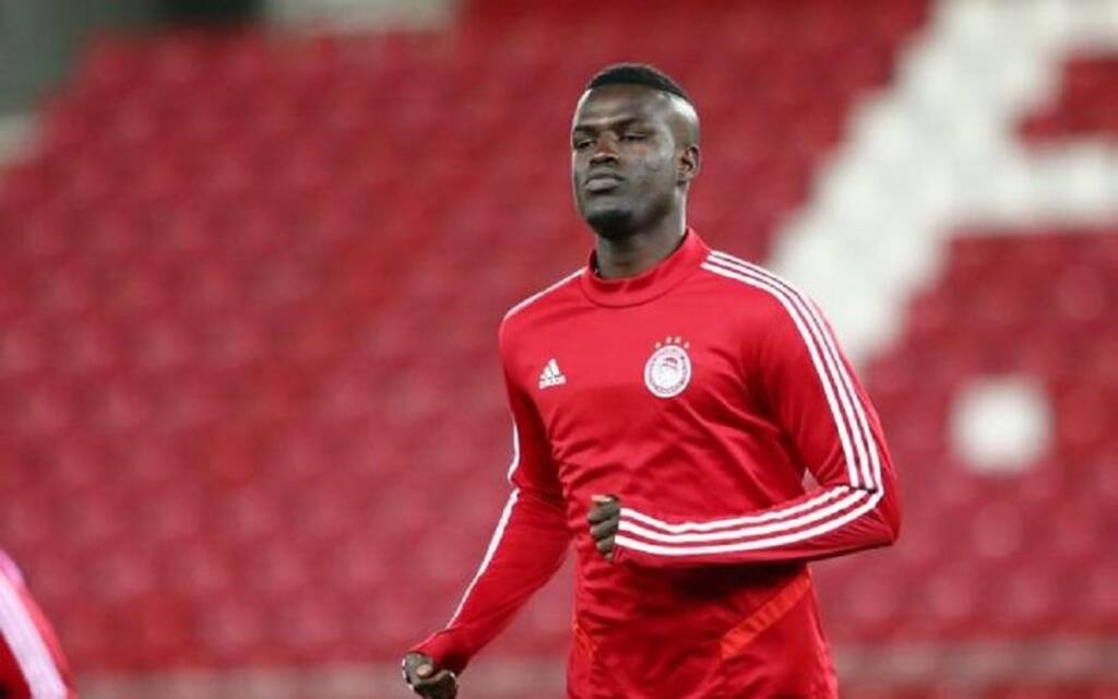 Ολυμπιακός: Χειρουργείο για Μπα