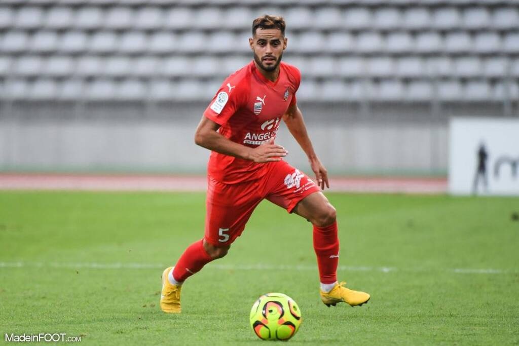 Ολυμπιακός: Η πρώτη του μεταγραφή και ο Μαροκινός χαφ που του γυάλισε! (photos-videos)