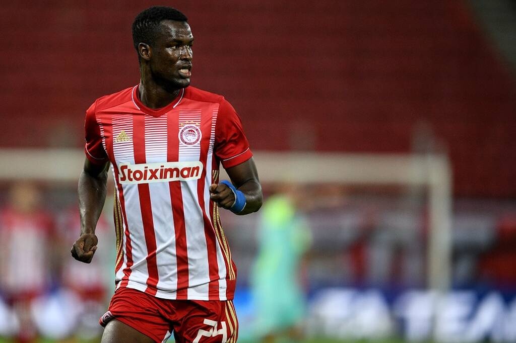 Ολυμπιακός: Χειρουργείο για Μπα