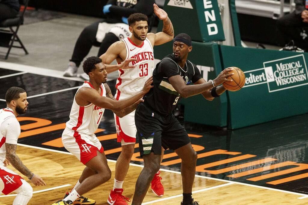 NBA: Έφτασαν Νετς οι Μπακς - Στο... χαλαρό ο Γιάννης (photos+video)