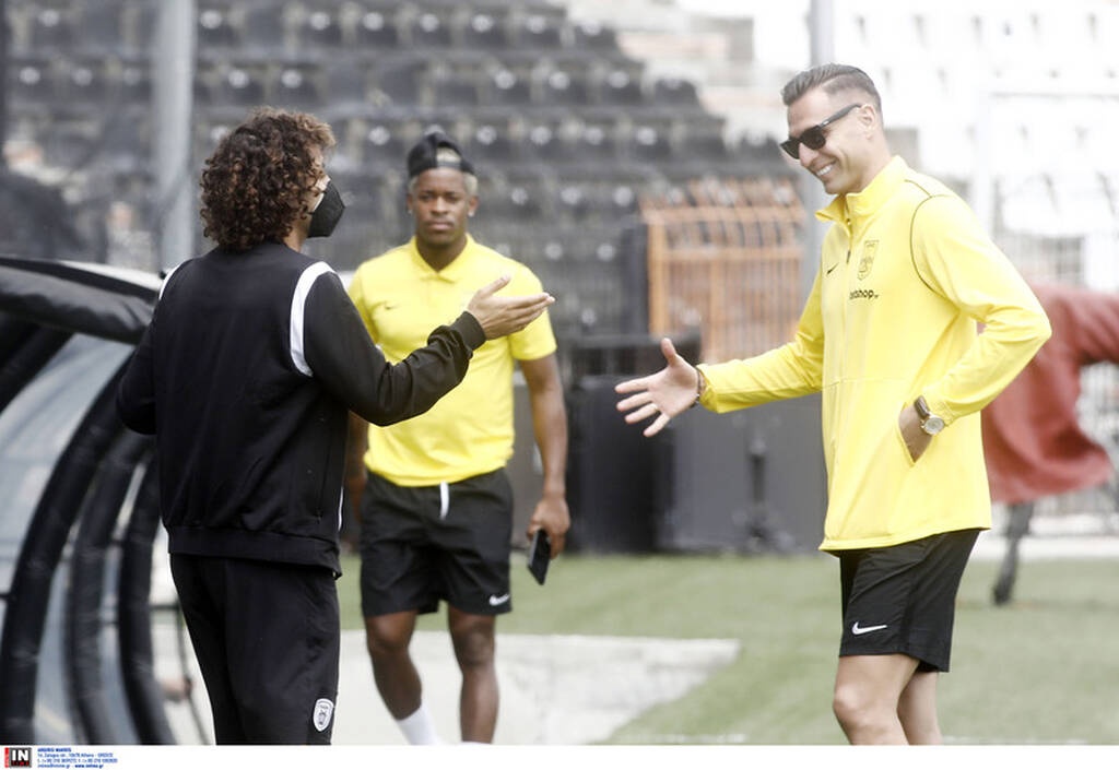 ΠΑΟΚ-Άρης: Τα πηγαδάκια των αιωνίων αντιπάλων και το νέο πούλμαν των «κίτρινων» (photos)