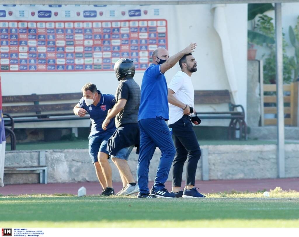 Πανικός στη Νέα Σμύρνη - Επεισόδια πριν και μετά το Πανιώνιος-Ηλιούπολη (photos+video)