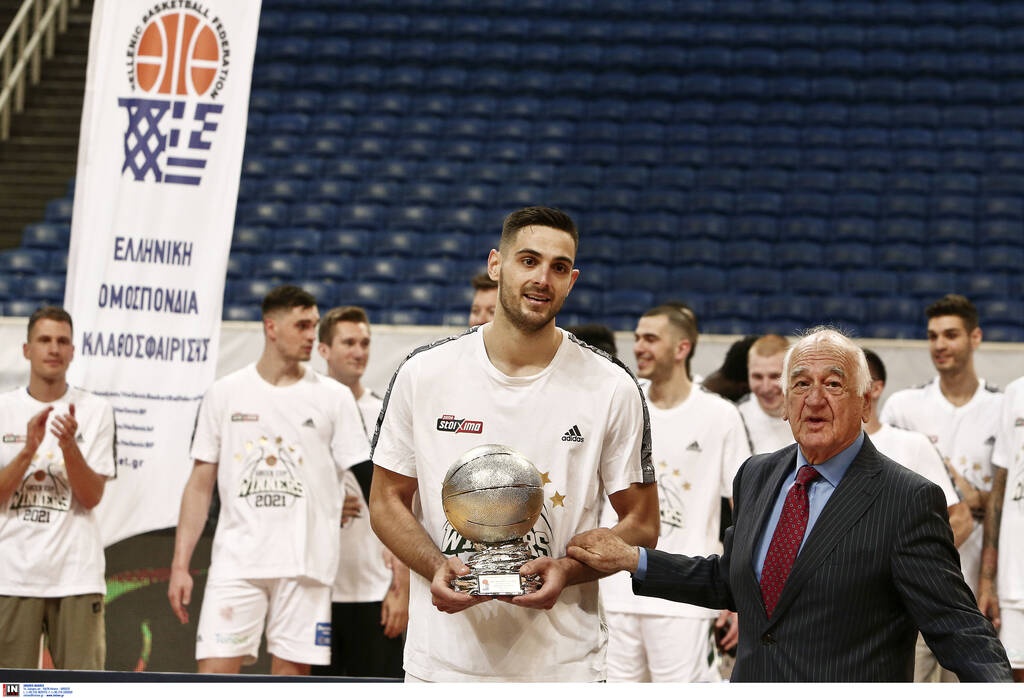 Παναθηναϊκός ΟΠΑΠ: Τα όργια του Παπαπέτρου και η βράβευση του (video+photos)