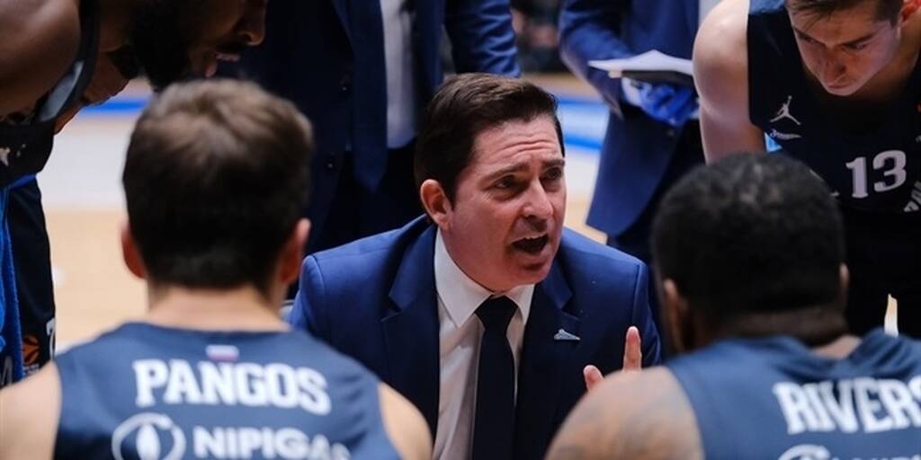 Ζενίτ Αγ. Πετρούπολης: Κορυφαίος προπονητής της VTB ο Πασκουάλ