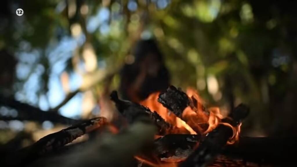 Survivor: Βγήκαν τα μαχαίρια στις καλύβες - Άγριοι καυγάδες - «Αυτό κόφτε το» (photos+video)