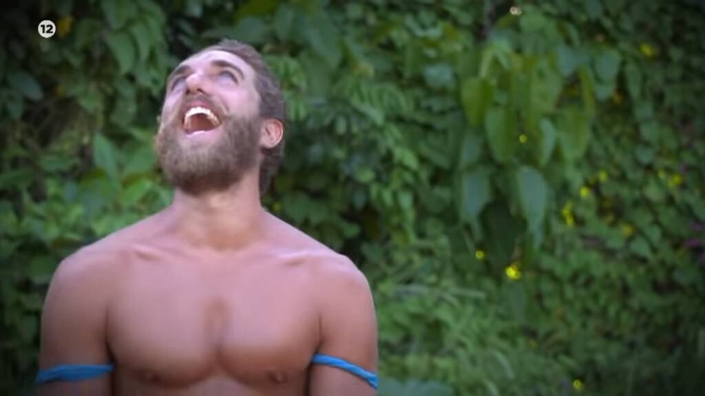 Survivor: Βγήκαν τα μαχαίρια στις καλύβες - Άγριοι καυγάδες - «Αυτό κόφτε το» (photos+video)
