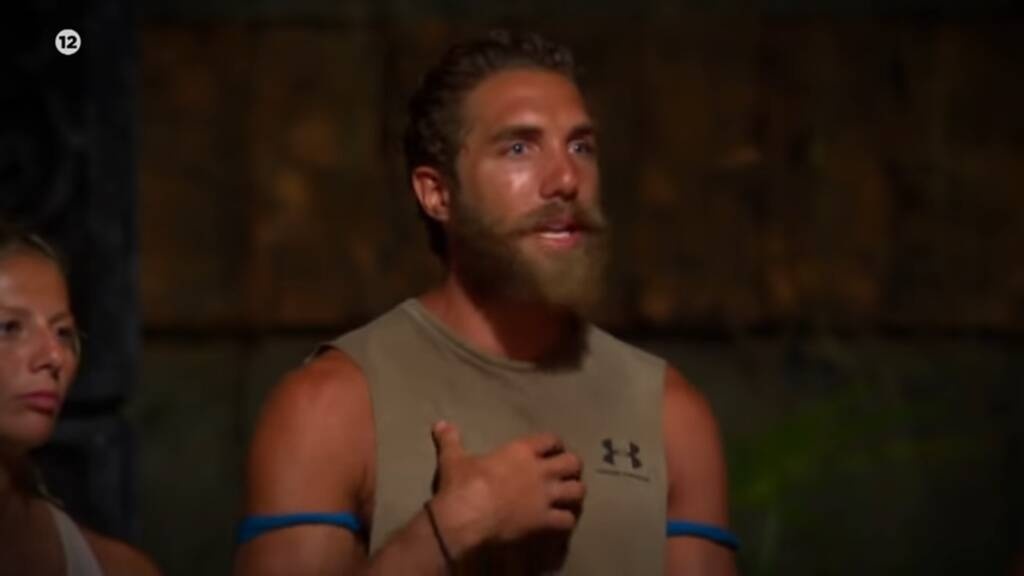 Survivor: Βγήκαν τα μαχαίρια στις καλύβες - Άγριοι καυγάδες - «Αυτό κόφτε το» (photos+video)