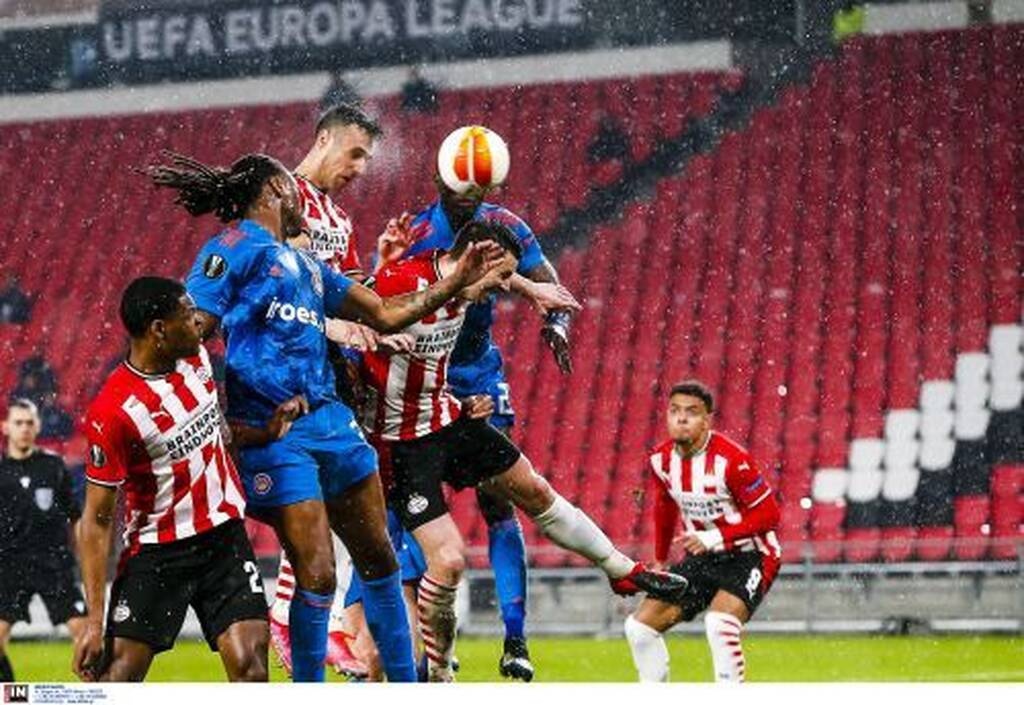 Τρόμος για τον παίκτη που έβαλε 4 γκολ στον Ολυμπιακό - Έφυγε από το πούλμαν πριν πάει στο γήπεδο