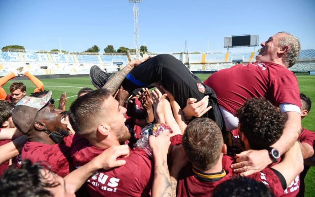 H πολυϊδιοκτησία τινάζει στον «αέρα» τη σεζόν - Χάνει στα χαρτιά ό,τι κέρδισε στο γήπεδο