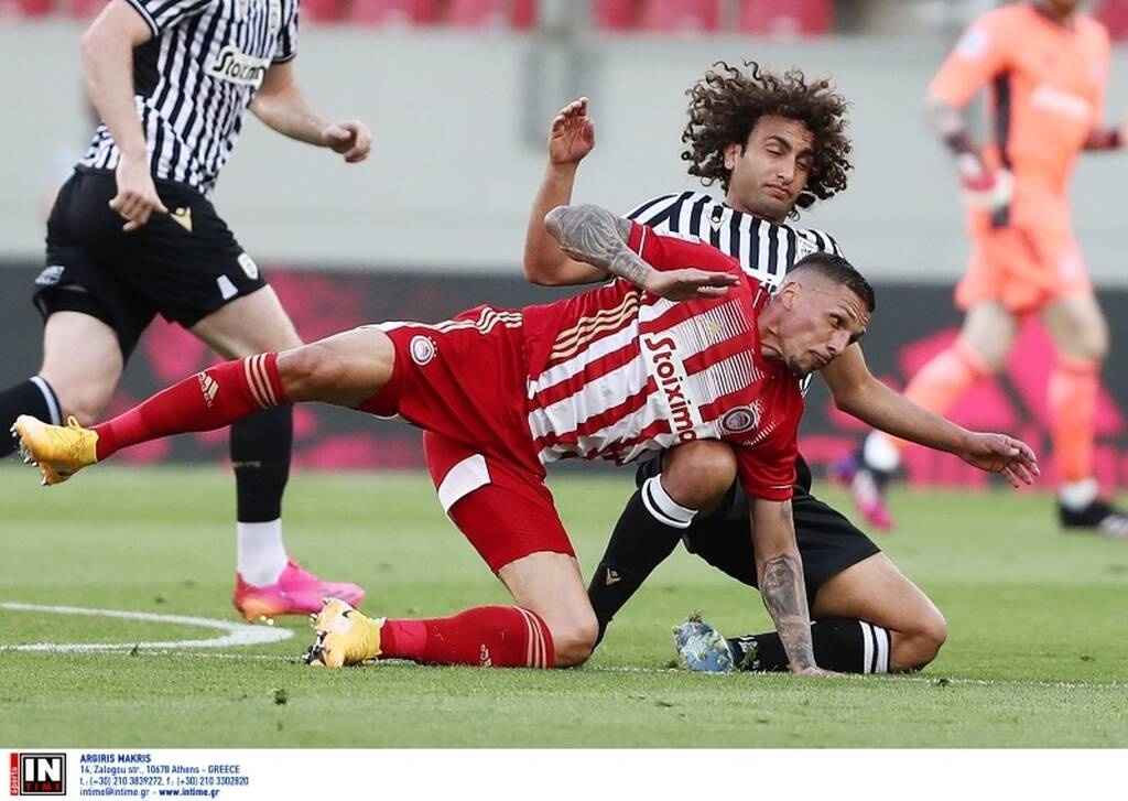 Ολυμπιακός-ΠΑΟΚ: Γκολ ο Μασούρας, αποχώρησε ο Σωκράτης - Ζήτησε πέναλτι ο Ουάρντα