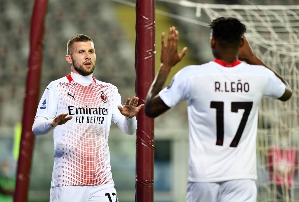 Serie A: «Ζωντανή» η Γιουβέντους, επτά γκολ η Μίλαν! (Photos)