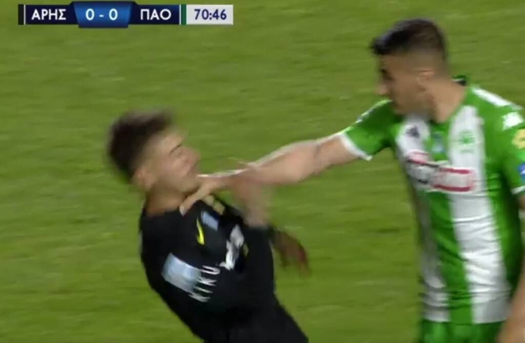 Άρης-Παναθηναϊκός: Απευθείας κόκκινη ο Πούγγουρας - Χτύπησε εκτός φάσης τον Μαντσίνι (video)