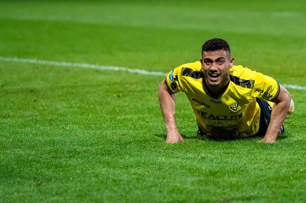Eredivisie: Σκόραρε ο Γιακουμάκης κόντρα στον Άγιαξ, αλλά έπεσε η Φένλο! (video+photos)