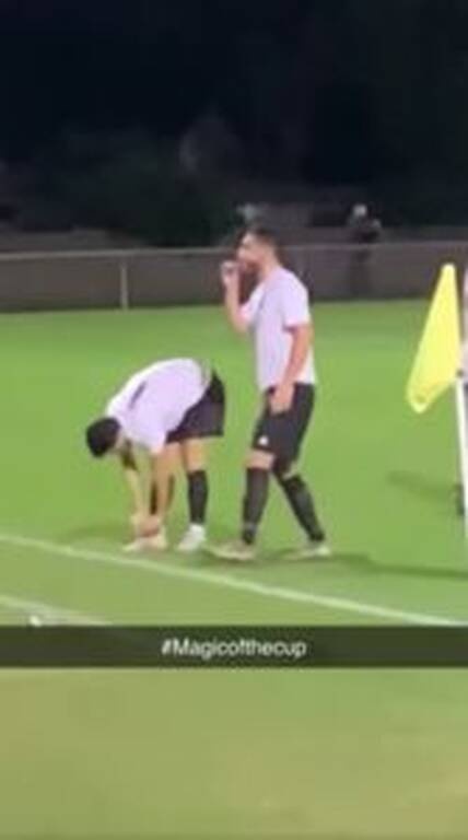 Επικό! Παίκτης το… έσκασε την ώρα του αγώνα σε διακοπή (photos+video)