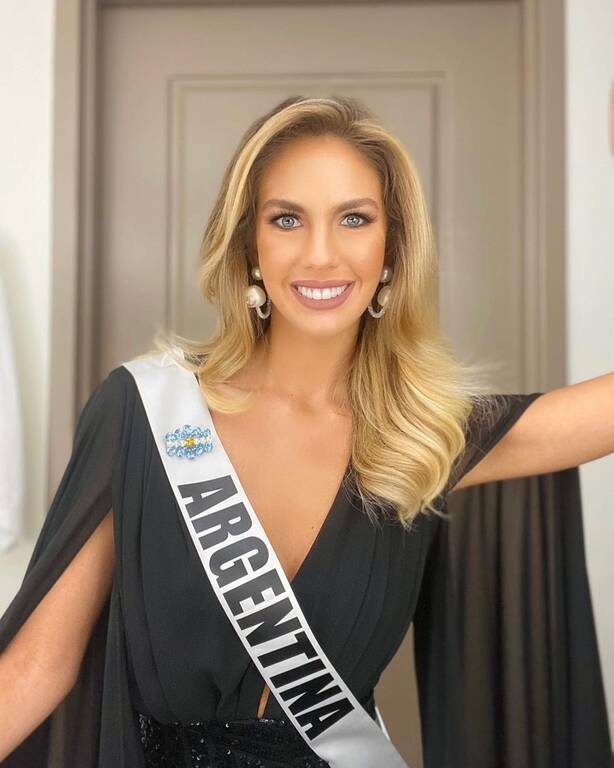 Εκπληκτικό! Υποψήφια Miss Universe με φανέλα Μαραντόνα! (Photos)