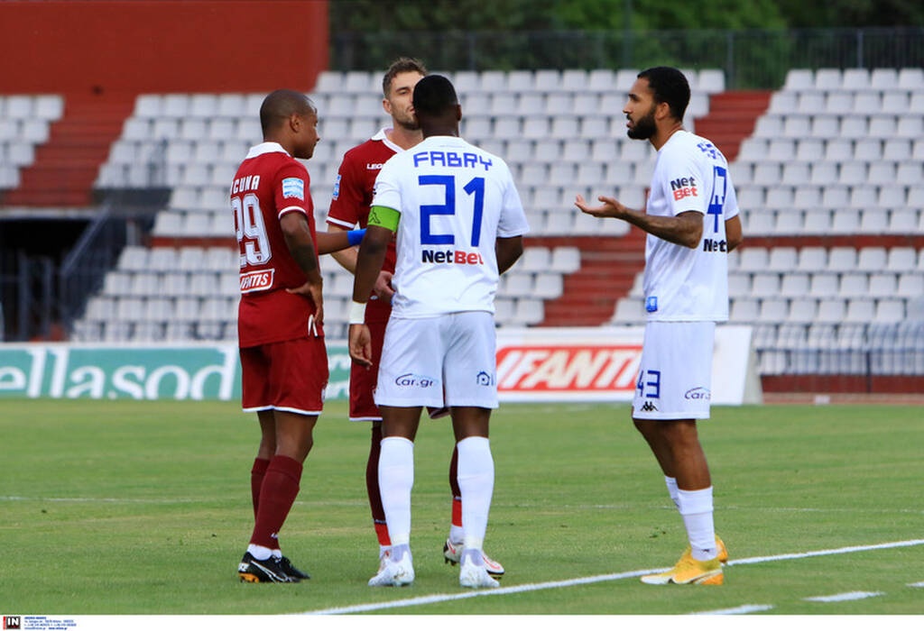 ΑΕΛ-ΠΑΣ Γιάννινα: Ένταση με το «καλησπέρα»-Καταγγελίες για ρατσιστικό σχόλιο του Μπέρτο στον Κάστρο