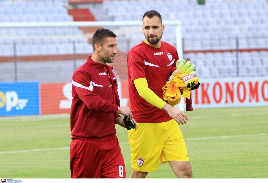 ΑΕΛ-ΠΑΣ Γιάννινα: Ένταση με το «καλησπέρα»-Καταγγελίες για ρατσιστικό σχόλιο του Μπέρτο στον Κάστρο