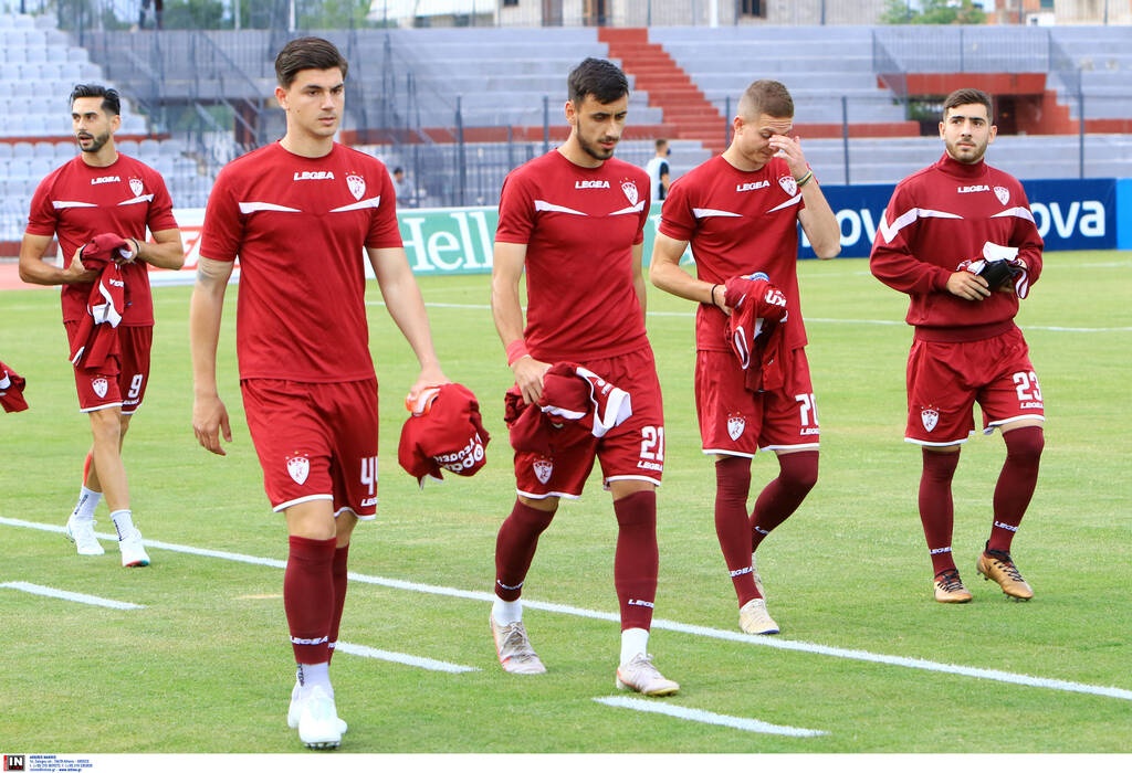 ΑΕΛ-ΠΑΣ Γιάννινα: Ένταση με το «καλησπέρα»-Καταγγελίες για ρατσιστικό σχόλιο του Μπέρτο στον Κάστρο