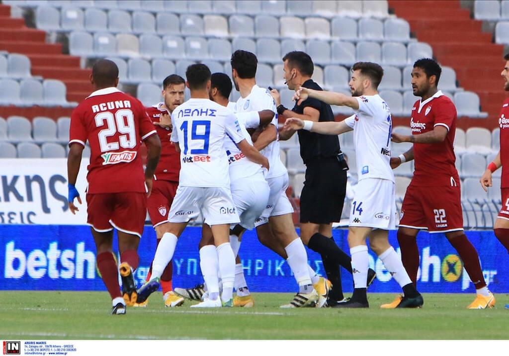 ΑΕΛ-ΠΑΣ Γιάννινα: Ένταση με το «καλησπέρα»-Καταγγελίες για ρατσιστικό σχόλιο του Μπέρτο στον Κάστρο