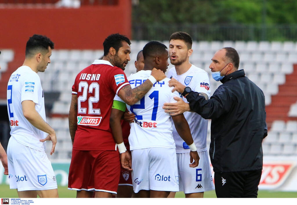 ΑΕΛ-ΠΑΣ Γιάννινα: Ένταση με το «καλησπέρα»-Καταγγελίες για ρατσιστικό σχόλιο του Μπέρτο στον Κάστρο