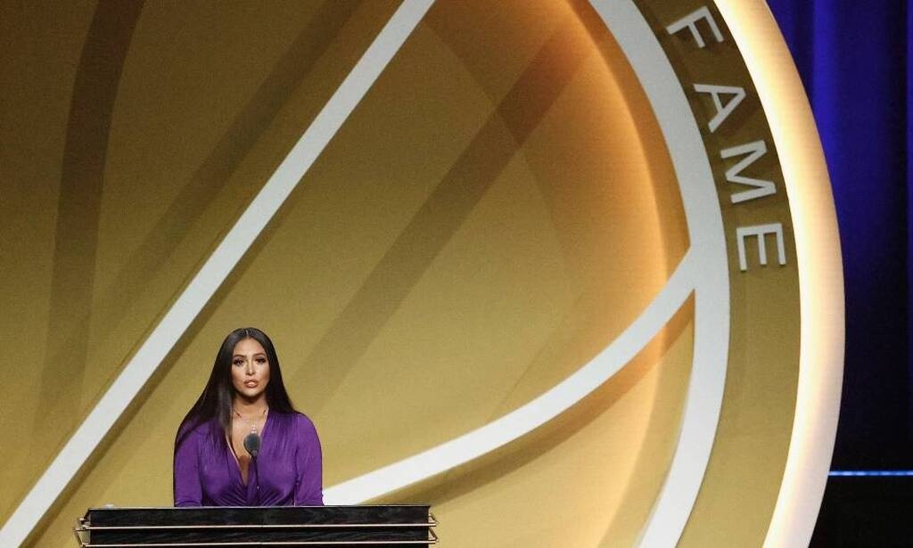 NBA: Ράγισαν καρδιές στην είσοδο του Κόμπι στο Hall Of Fame (photos+video)