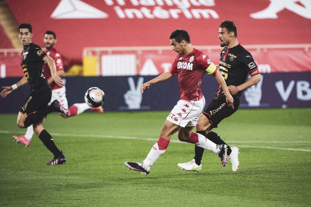 Ligue 1: «Αυτοκτόνησε» η Λιλ, στον πόντο η Παρί Σ.Ζ. και χαμός για τον τίτλο! (photos)
