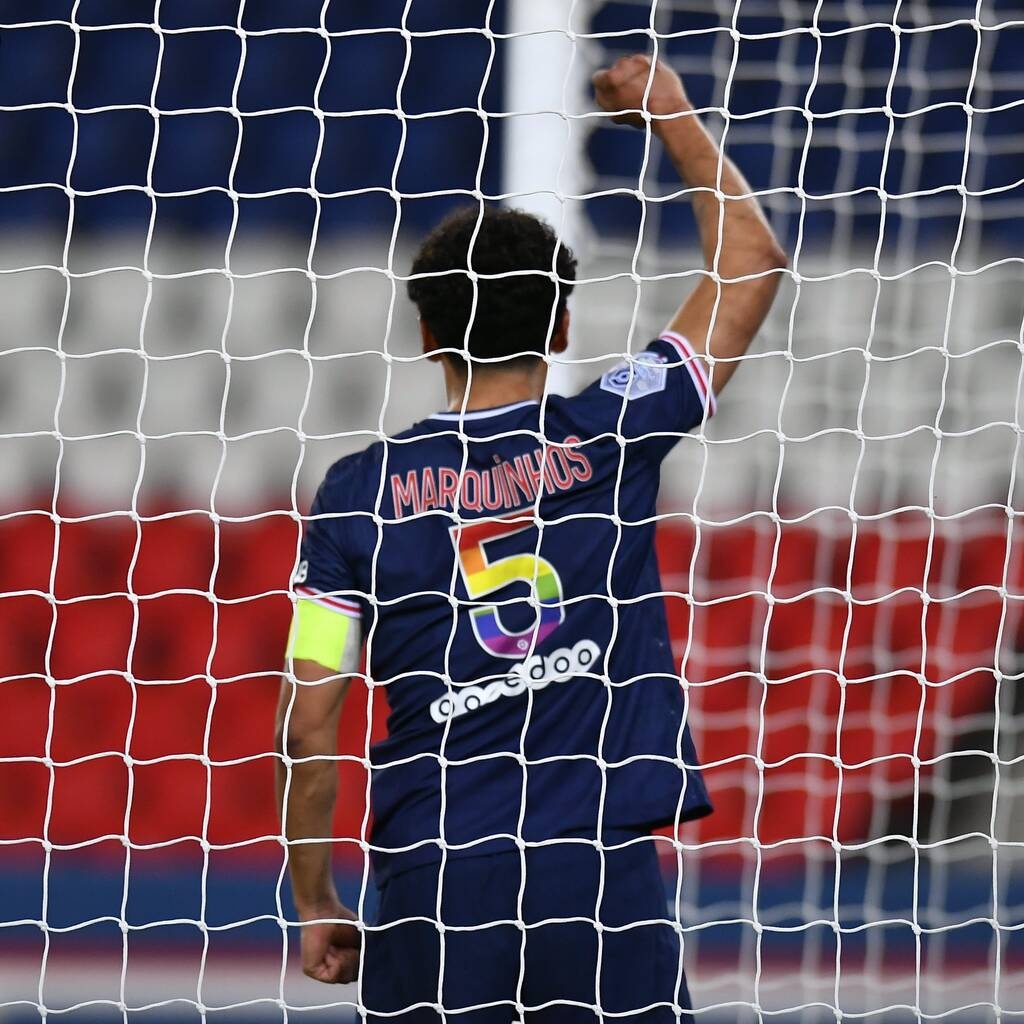 Ligue 1: «Αυτοκτόνησε» η Λιλ, στον πόντο η Παρί Σ.Ζ. και χαμός για τον τίτλο! (photos)
