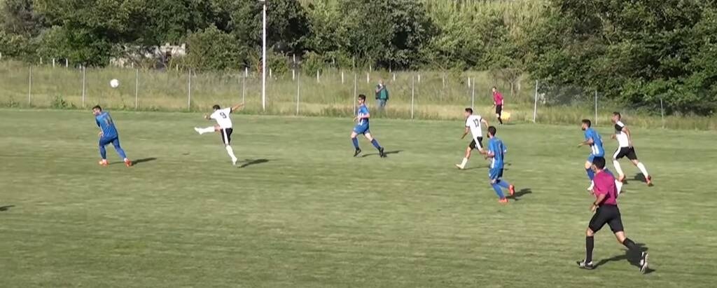 Μυθική γκολάρα στην Γ’ Εθνική - Σκόραρε από τα 35 μέτρα 42χρονος! (video+photos)