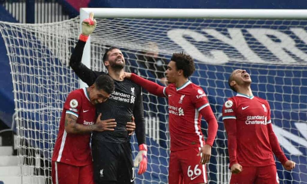 Λίβερπουλ: Η συγκινητική αφιέρωση του Άλισον - Χαμός στον πάγκο μετά το γκολ (video+photos)