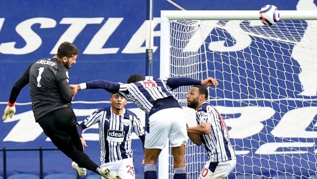 Λίβερπουλ: Η συγκινητική αφιέρωση του Άλισον - Χαμός στον πάγκο μετά το γκολ (video+photos)