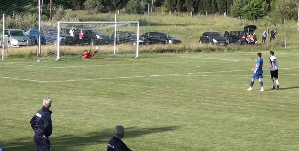 Μυθική γκολάρα στην Γ’ Εθνική - Σκόραρε από τα 35 μέτρα 42χρονος! (video+photos)