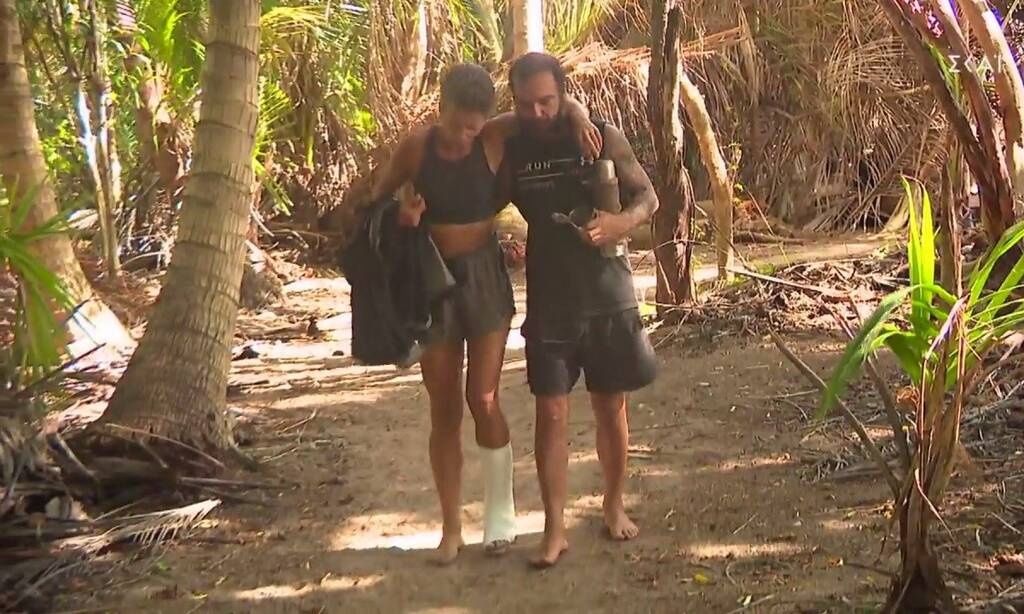 Survivor: Βγήκε από το παιχνίδι και έκανε χειρουργείο - Η κίνηση της παραγωγής (photos+video)