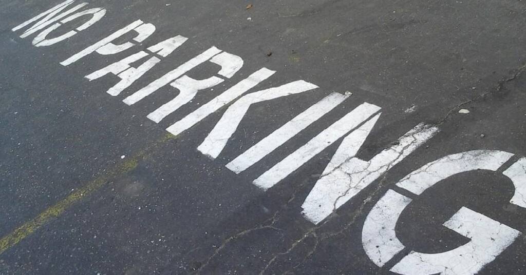 Το παρκάρισμα που έγινε Viral - Άφησε το αμάξι στη γωνία και μετά... (photos)