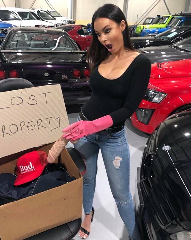 Πούλησε το αυτοκίνητο, αλλά δε θα πιστεύεις τι ξέχασε μέσα (photos)