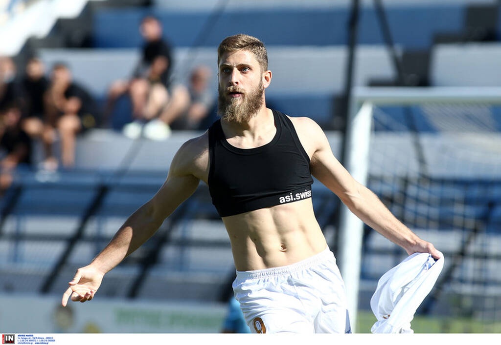 Χαμός στην Νίκαια: Ανατροπή από τον Ιωνικό και δυο αποβολές (videos+photos)