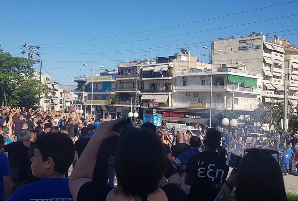 Ιωνικός: Πανικός στη Νίκαια για την άνοδο - Βγήκε κόσμος στους δρομους (video-photos)