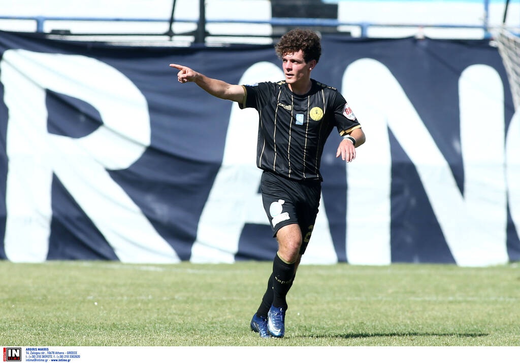 Χαμός στην Νίκαια: Ανατροπή από τον Ιωνικό και δυο αποβολές (videos+photos)