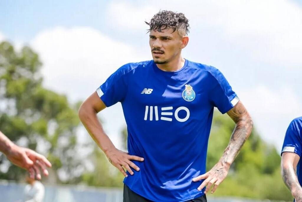 Ολυμπιακός: Εξελίξεις με Τικίνιο - Τι λέει για Ελλάδα ο Βραζιλιάνος (photos)