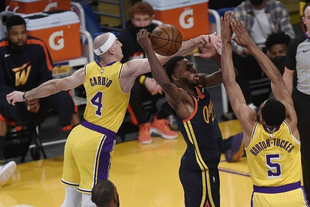 NBA: Στα πλέι οφ δια χειρός Λεμπρόν οι Λέικερς (video+photos)