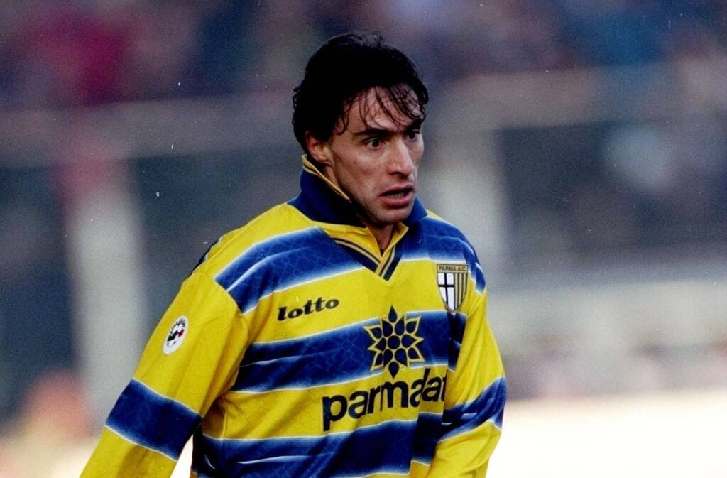 Μπουφόν: Πήρε την… κούπα με πατέρα και γιο! (Photos)