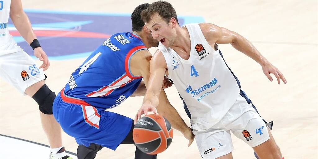Euroleague: Μέλος της καλύτερης ομάδας ο Πάνγκος
