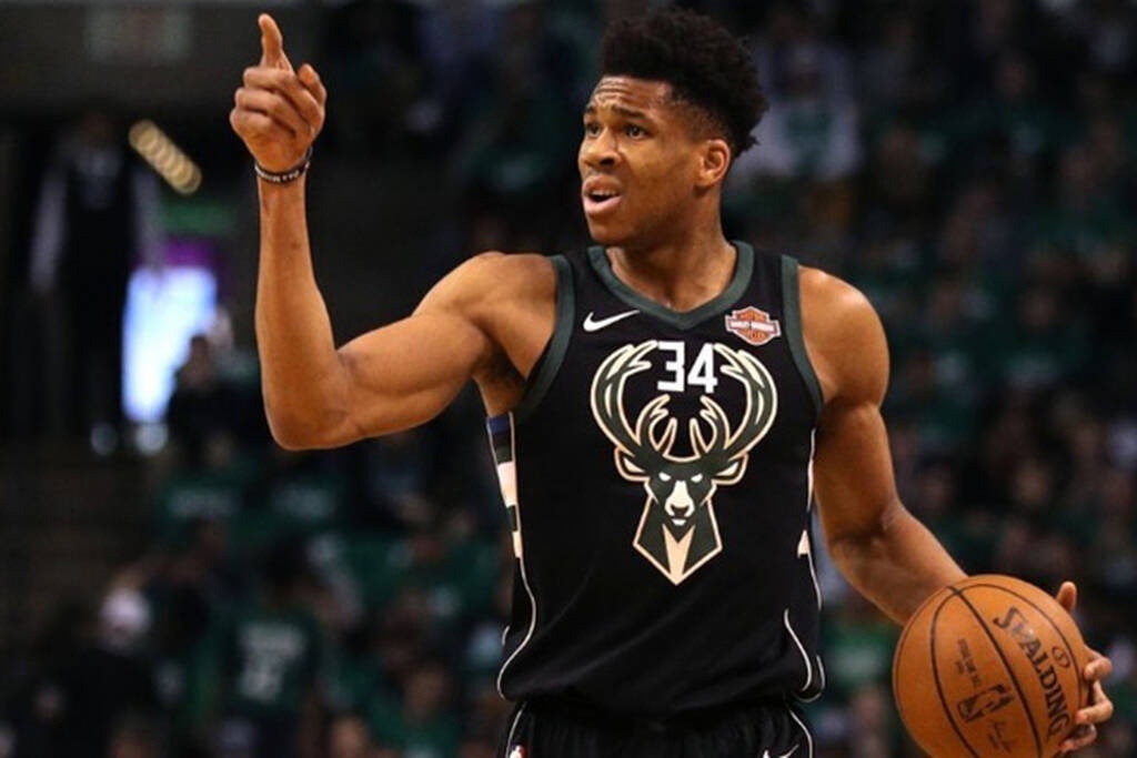 NBA: Εκτός λίστας MVP ο Γιάννης