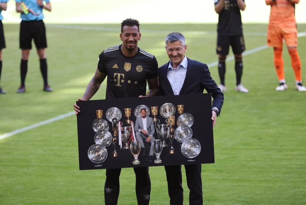 Ο Λεβαντόφσκι ξεπέρασε τον Μίλερ, τρέλα για τον Πολωνό κι απονομή για το 31o! (video+photos)