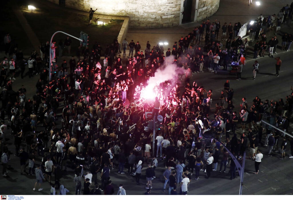 Τρέλα για την κούπα - Στον Λευκό Πύργο οπαδοί του ΠΑΟΚ (video+photos)