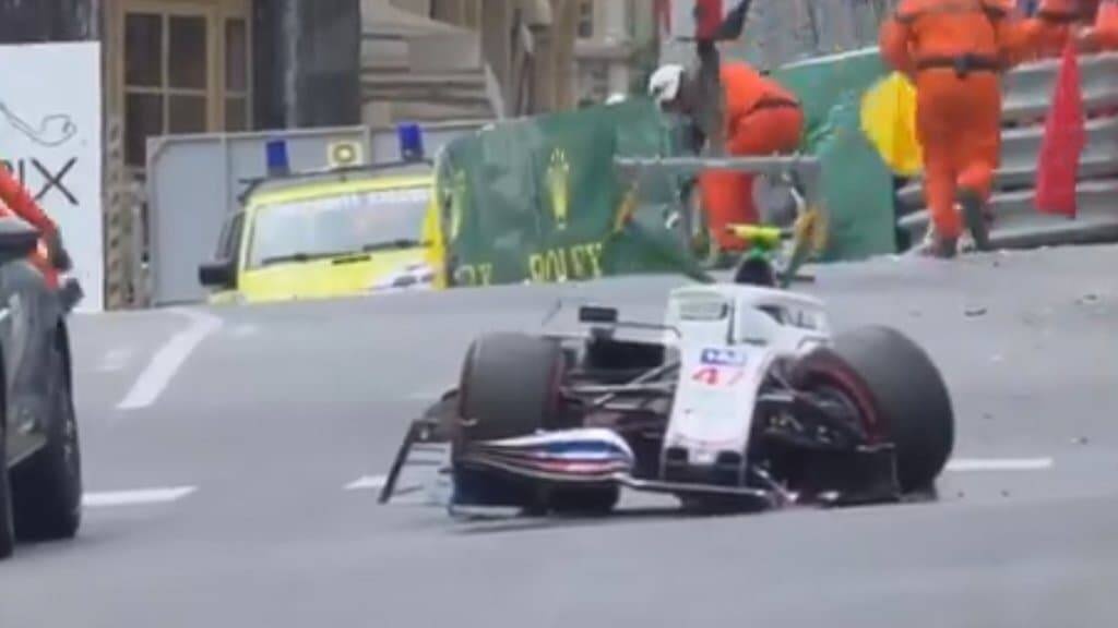 Formula 1: Ατύχημα για Σουμάχερ (photos)