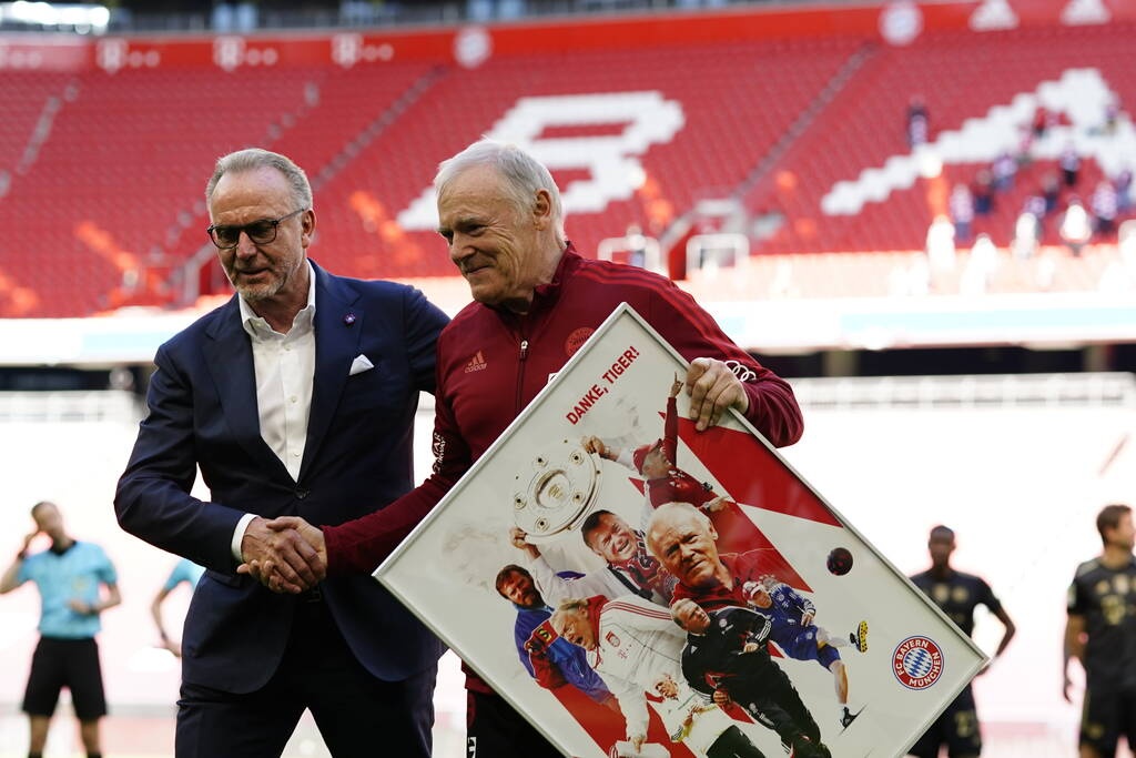 Bundesliga: Απονομή και συγκίνηση στην Μπάγερν (video+photos)