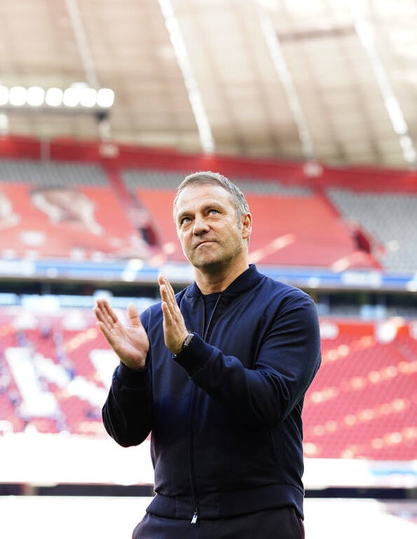 Ο Λεβαντόφσκι ξεπέρασε τον Μίλερ, τρέλα για τον Πολωνό κι απονομή για το 31o! (video+photos)